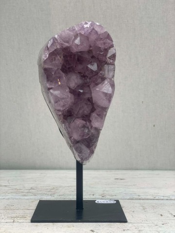 014 paarse amethist op pin brazilie nr 014 1