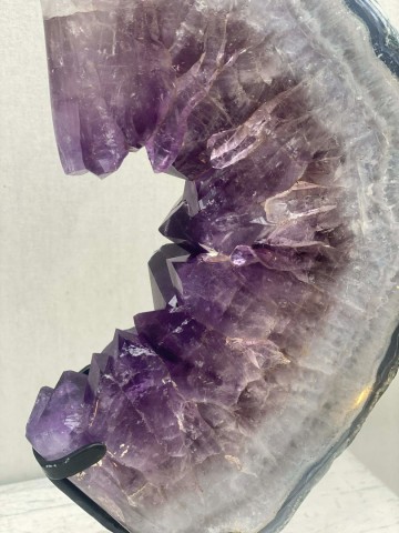 015 paarse amethist op voet uruguay nr 015 9