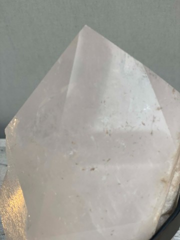 027 bergkristal op standaard arkansas nr 027 3