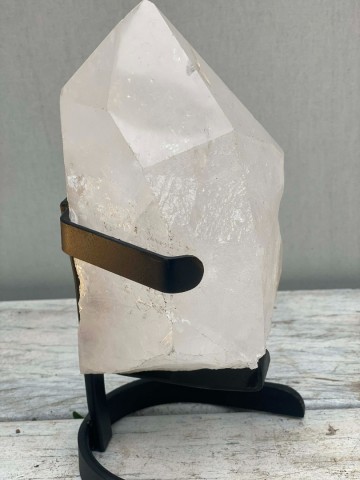 027 bergkristal op standaard arkansas nr 027 4