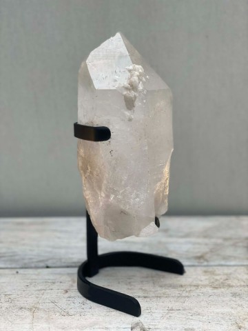 028 bergkristal op standaard arkansas nr 028 3