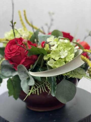 106 bloemstuk zijden rozen en viburnum nr 106 6