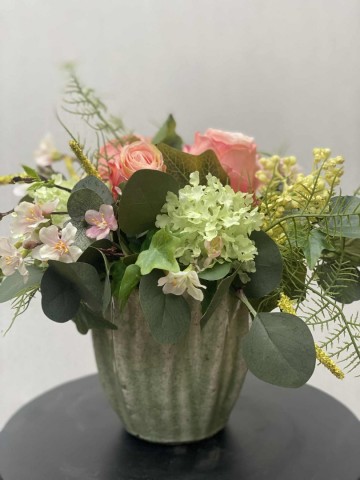 111 bloemstuk zijden rozen en viburnum nr 111 2