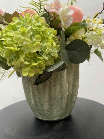 111 bloemstuk zijden rozen en viburnum nr 111 3