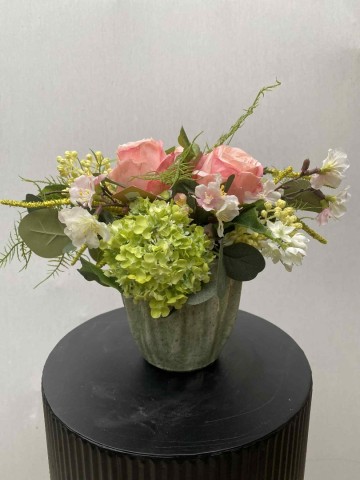 111 bloemstuk zijden rozen en viburnum nr 111 5