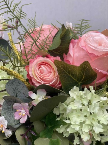 111 bloemstuk zijden rozen en viburnum nr 111 6