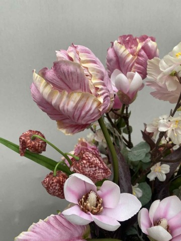 113 bloemstuk zijden tulpen en prunus nr 113 8