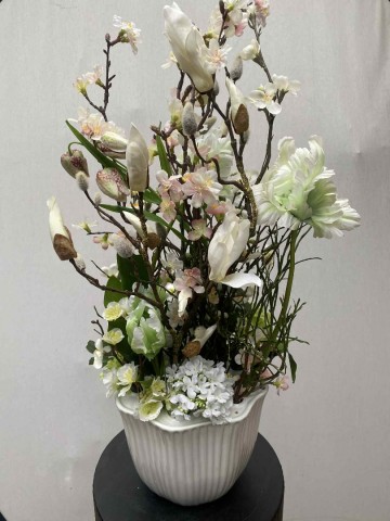 114 bloemstuk zijden ranonkel en magnolia nr 114 3