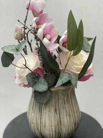 116 bloemstuk zijden rozen en magnolia nr 116 3