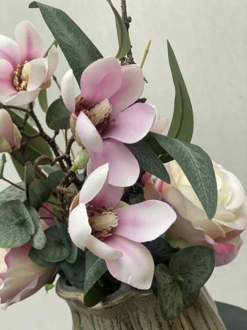 117 bloemstuk zijden rozen en magnolia nr 117 2