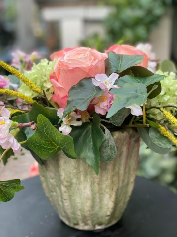 132 bloemstuk zijden rozen en prunus nr 132 3