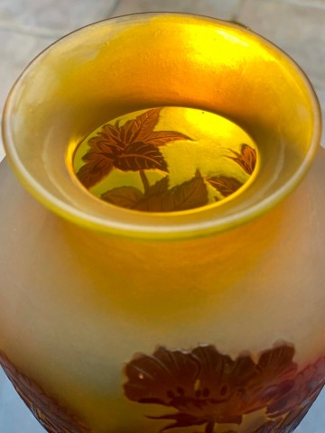 Galle art nouveau vaas fleurs frankrijk ca 1900   matthijs hazeleger   de grote tuinverbouwing   bert hazeleger 2