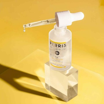 Perris skin fitness facelift booster serum   matthijs hazeleger   teun kapitein   a touch of tmb 1